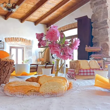 Gragonti, Costa Farm stay